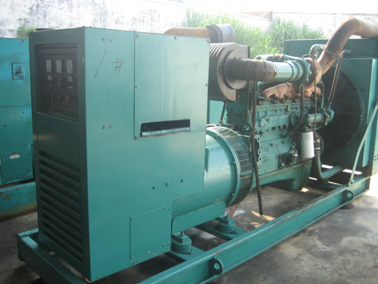 余姚租赁发电机- 发电机碳刷磨损的原因是什么