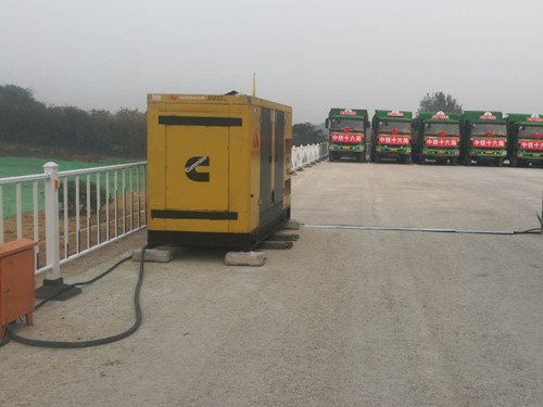 余姚电力系统的稳定性和设备兼容性如何影响发电机组的频率规格？